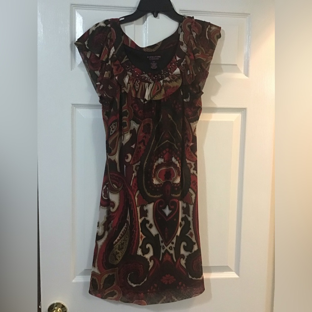 Signature by Robbie Bee Burgundy, Black & Cream Paisley Sleeveless Dress